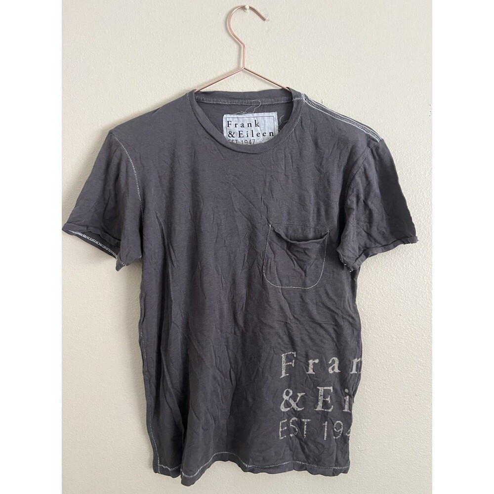 Frank & Eileen Pocket Tshirt Womens Size‎ XS Gray Graphic Spell Out Made In USA